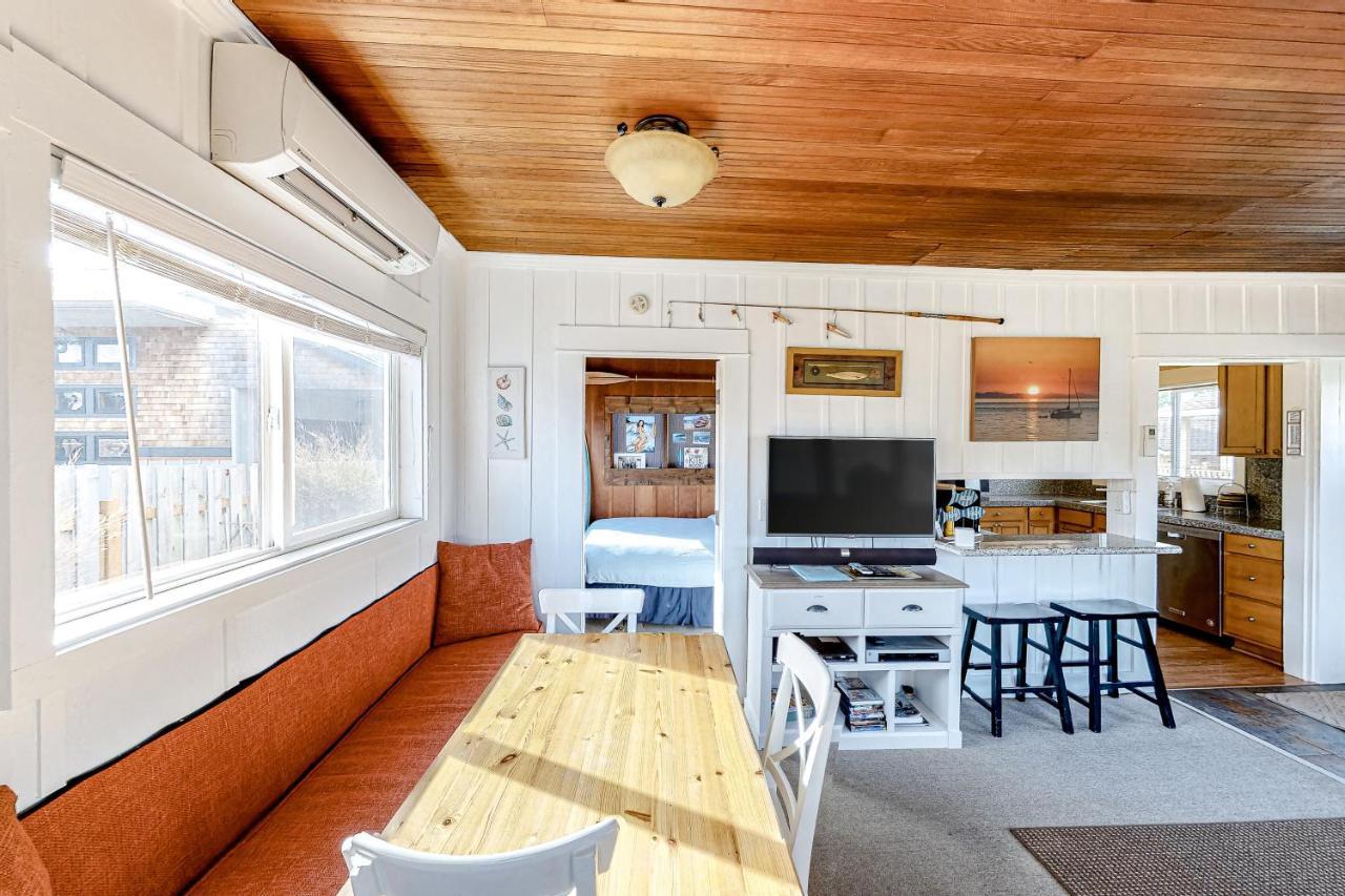 Cottage By The Sea Manzanita Bagian luar foto