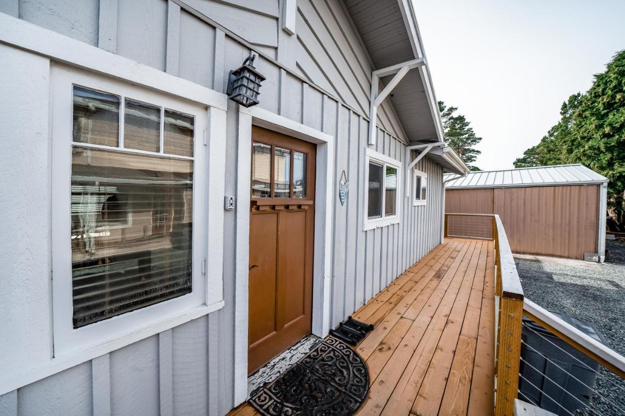 Cottage By The Sea Manzanita Bagian luar foto